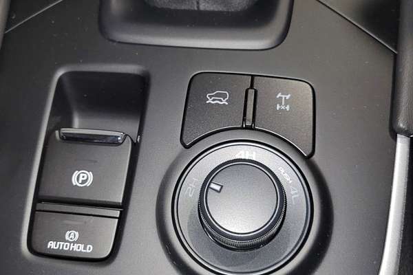 2025 Isuzu MU-X LS-M