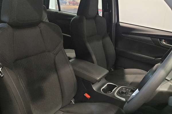 2025 Isuzu MU-X LS-M