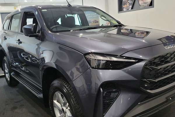 2025 Isuzu MU-X LS-M