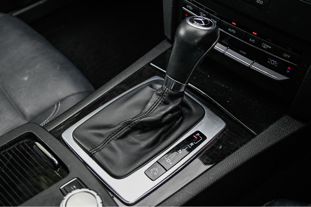 2013 Mercedes-Benz E-Class E250 BlueEFFICIENCY Elegance C207