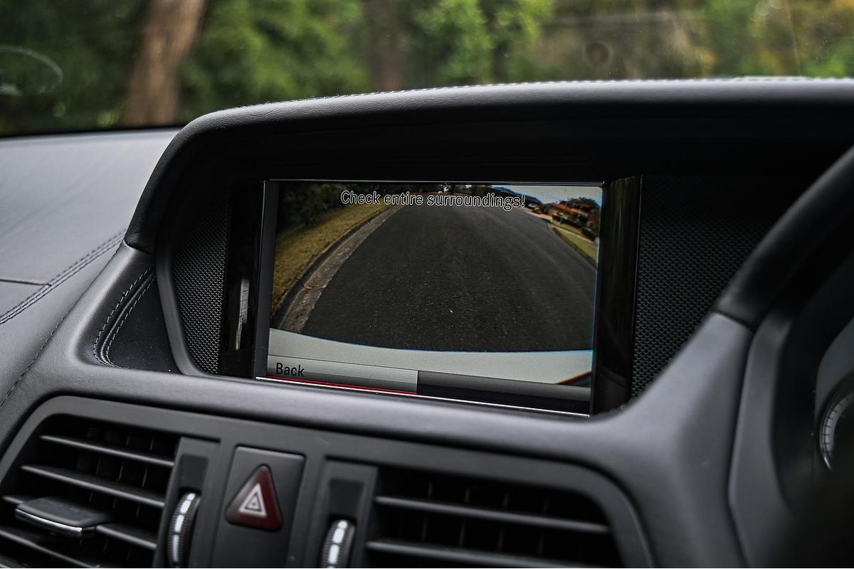 2013 Mercedes-Benz E-Class E250 BlueEFFICIENCY Elegance C207