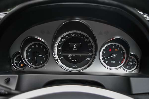 2013 Mercedes-Benz E-Class E250 BlueEFFICIENCY Elegance C207