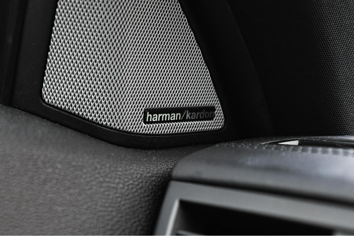 2013 Mercedes-Benz E-Class E250 BlueEFFICIENCY Elegance C207