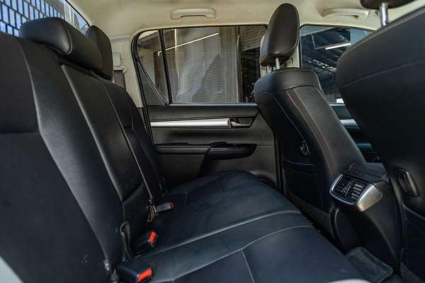 2020 Toyota Hilux SR5 GUN126R 4X4