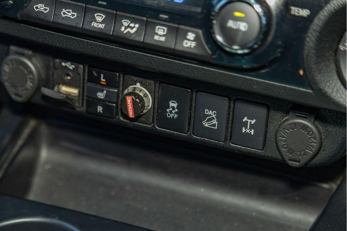 2020 Toyota Hilux SR5 GUN126R 4X4