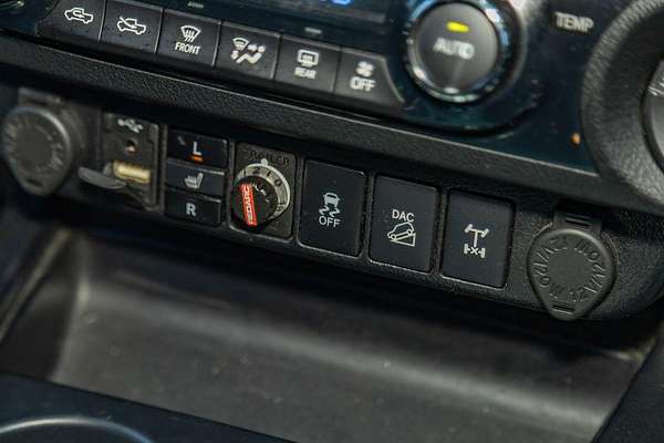 2020 Toyota Hilux SR5 GUN126R 4X4