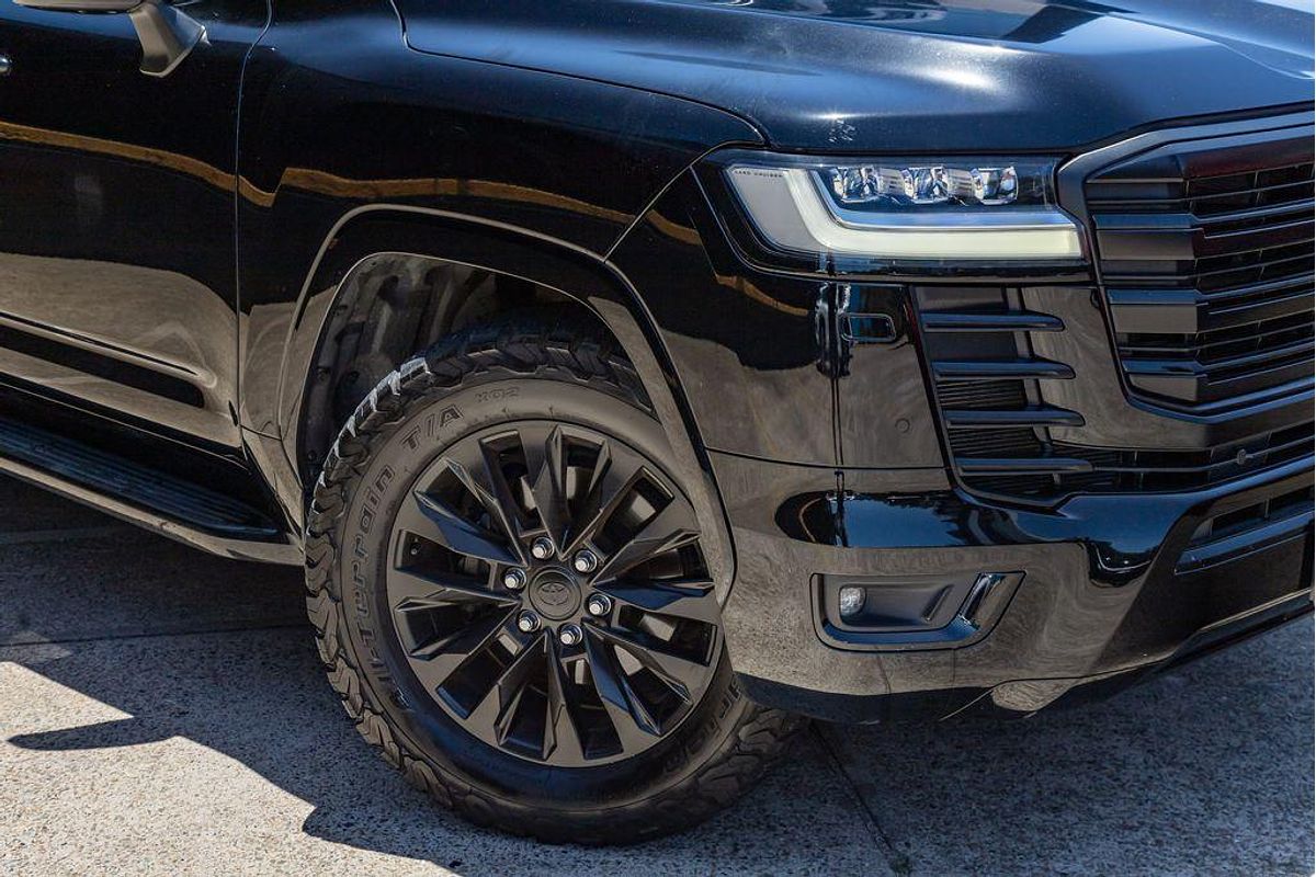 2022 Toyota Landcruiser Sahara ZX FJA300R