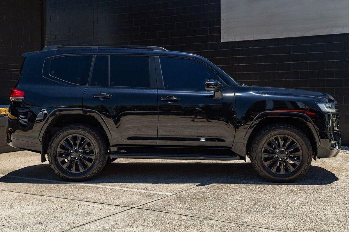 2022 Toyota Landcruiser Sahara ZX FJA300R