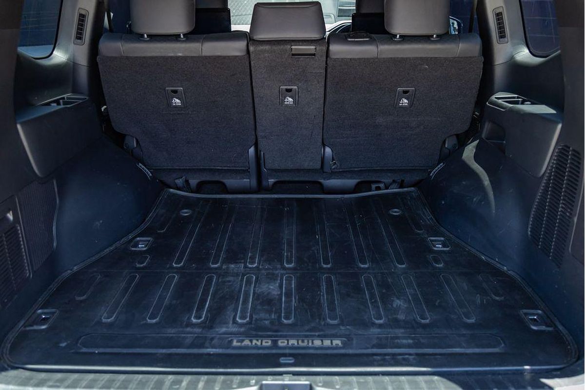 2022 Toyota Landcruiser Sahara ZX FJA300R