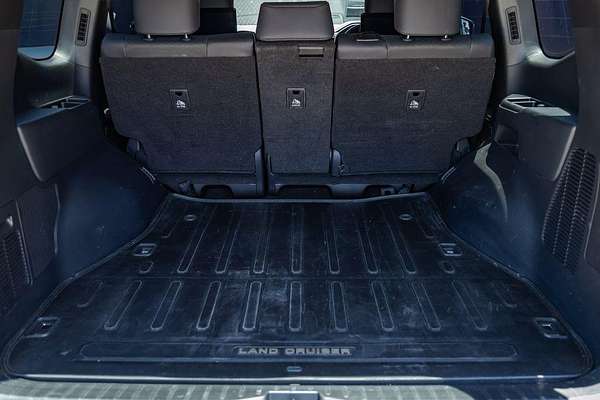 2022 Toyota Landcruiser Sahara ZX FJA300R