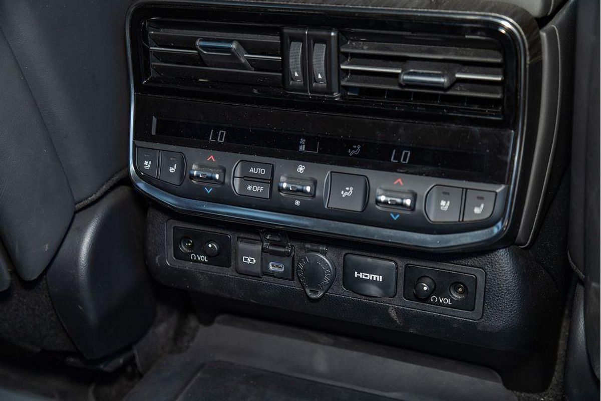 2022 Toyota Landcruiser Sahara ZX FJA300R