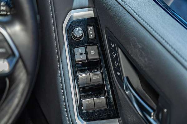 2022 Toyota Landcruiser Sahara ZX FJA300R