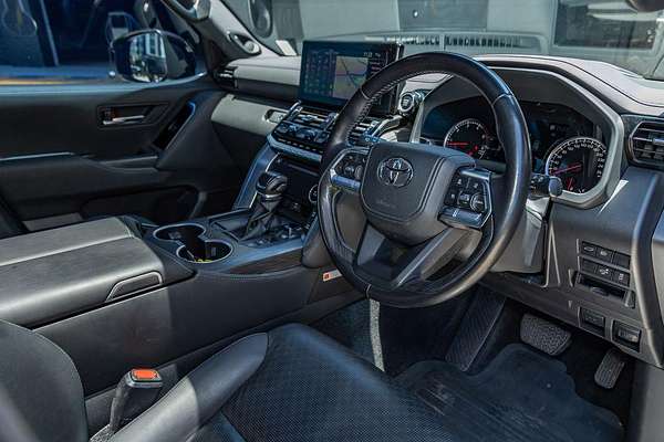 2022 Toyota Landcruiser Sahara ZX FJA300R