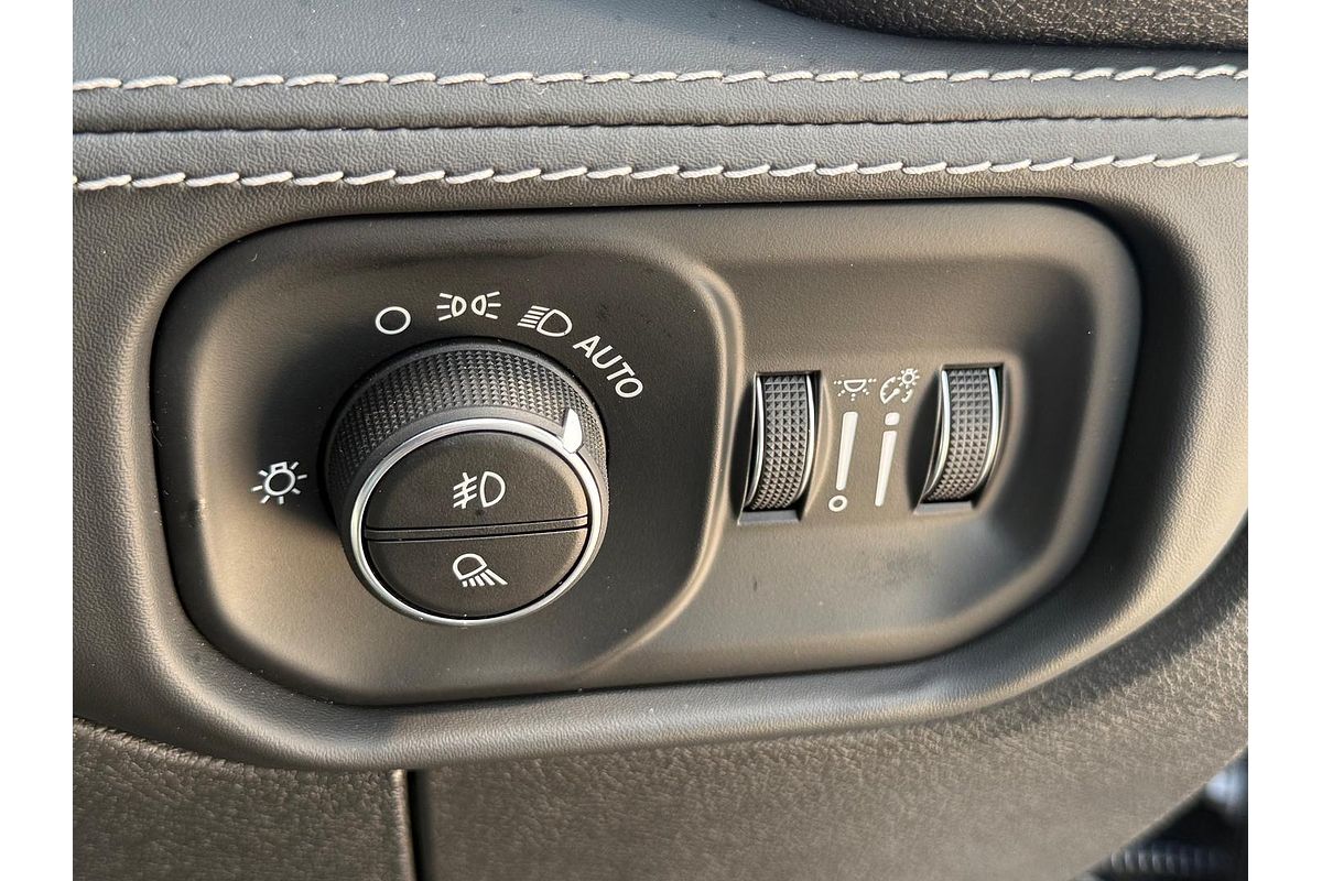 2023 RAM 2500 Laramie Rambox DJ 4X4