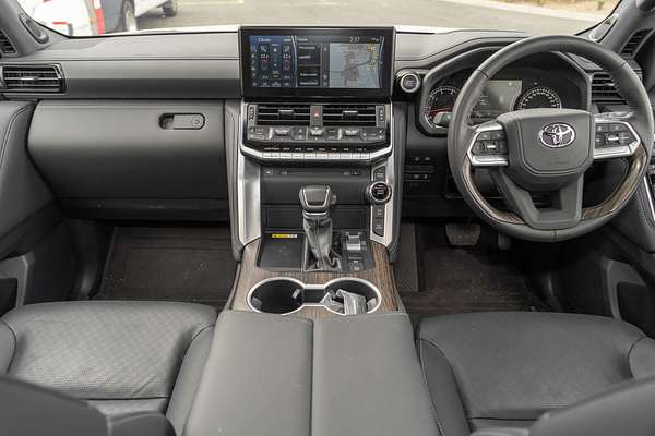 2024 Toyota Landcruiser Sahara FJA300R