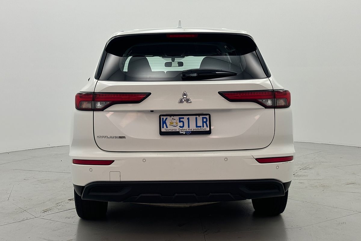 2022 Mitsubishi Outlander ES ZM