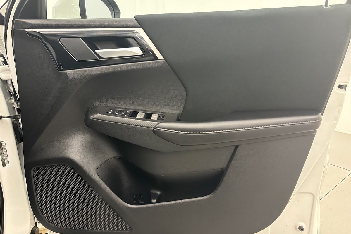 2022 Mitsubishi Outlander ES ZM