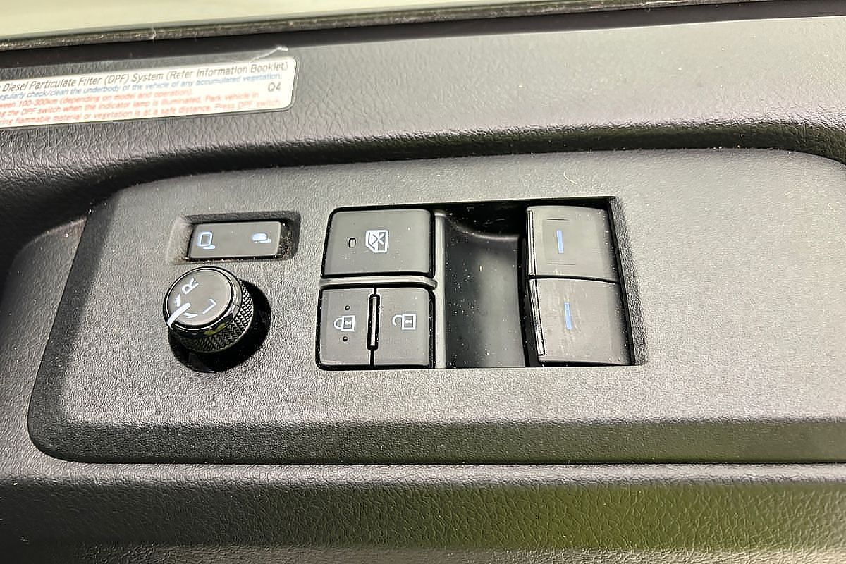 2022 Toyota Hiace GDH300R LWB