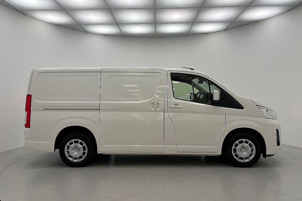 2022 Toyota Hiace GDH300R LWB