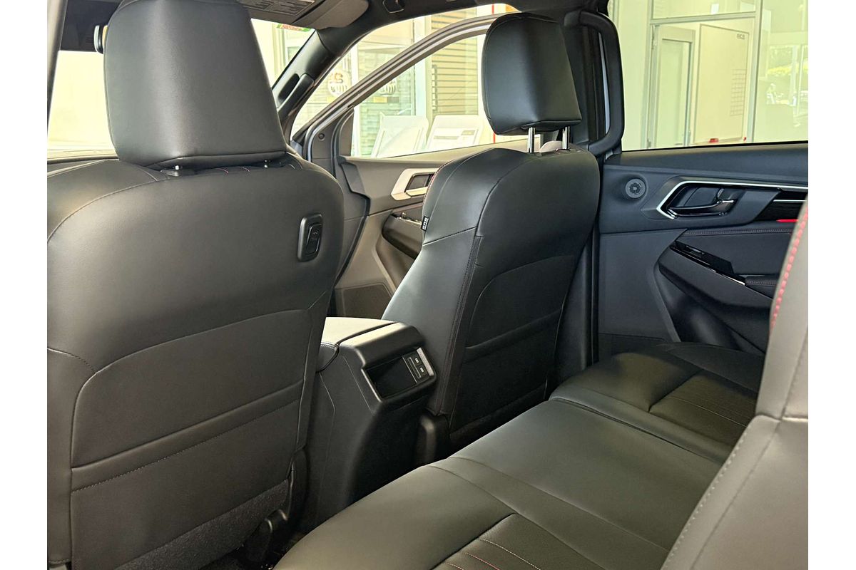 2025 Isuzu MU-X X-TERRAIN