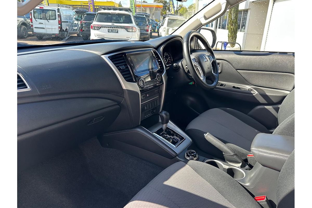 2020 Mitsubishi Triton GLX-R MR 4X4