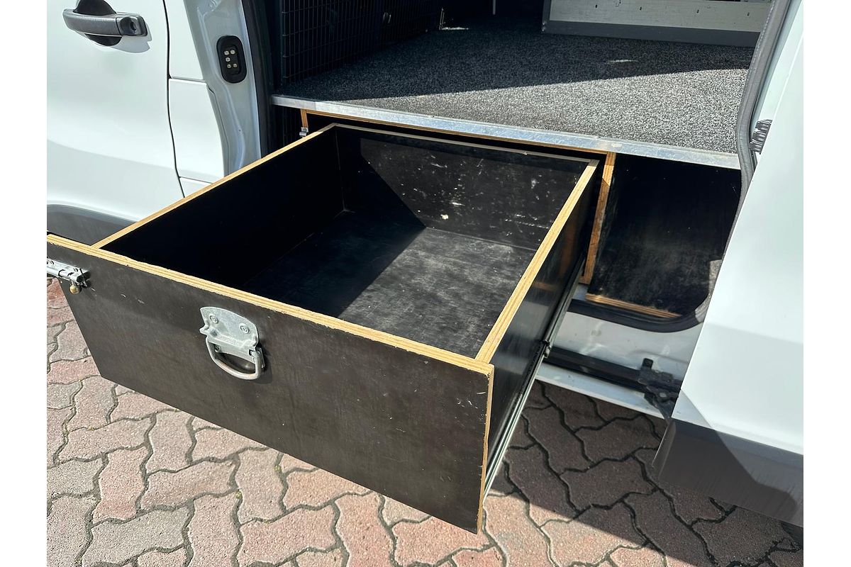 2021 Mitsubishi Express GLX SN SWB