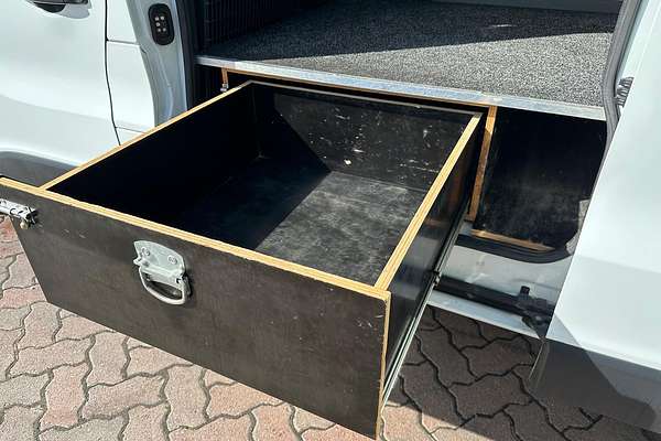 2021 Mitsubishi Express GLX SN SWB