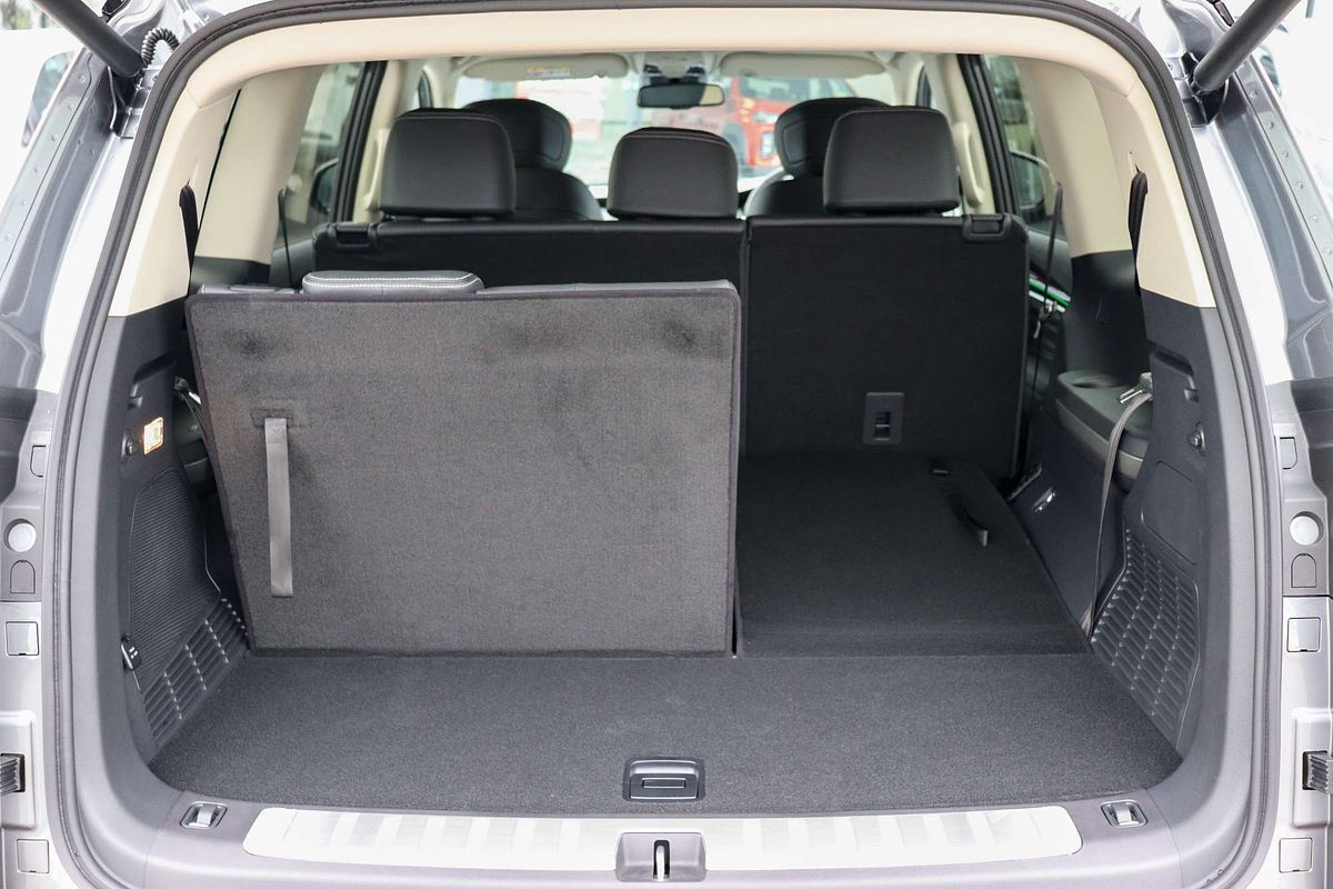 2025 LDV D90 Executive SV9A