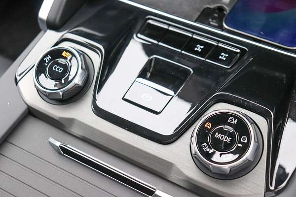 2025 LDV D90 Executive SV9A