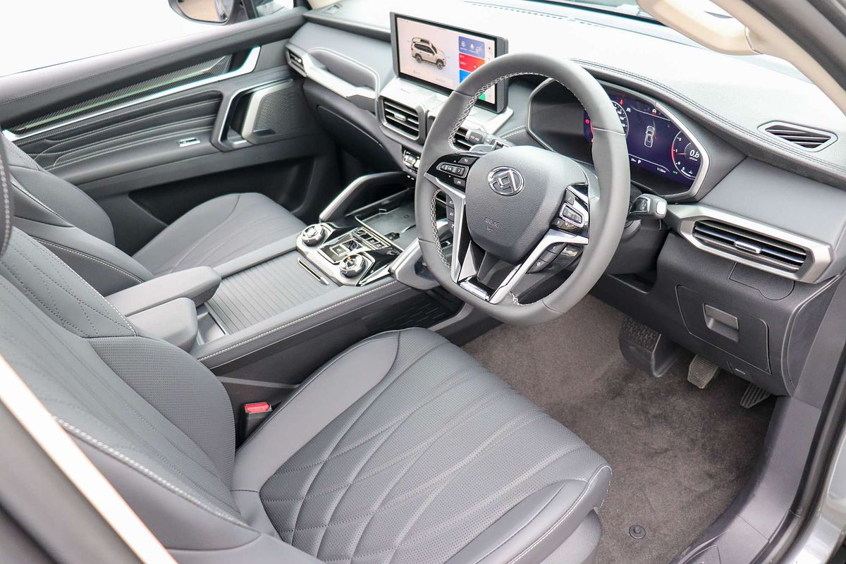 2025 LDV D90 Executive SV9A