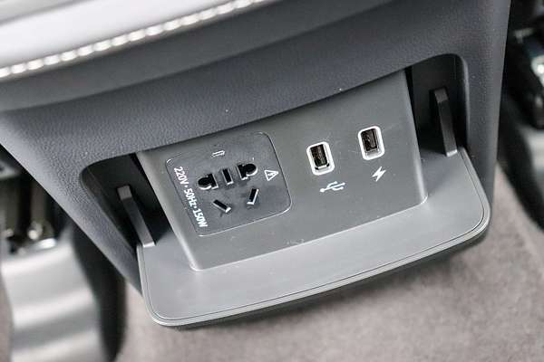 2025 LDV D90 Executive SV9A