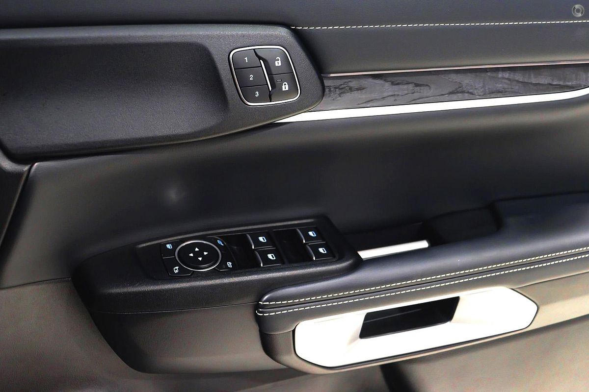 2025 Ford Ranger Platinum 4X4 3.0L