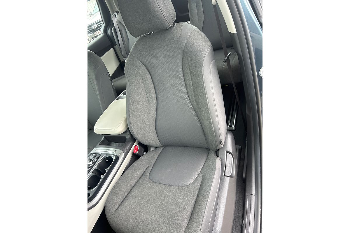 2022 Kia Carnival S KA4