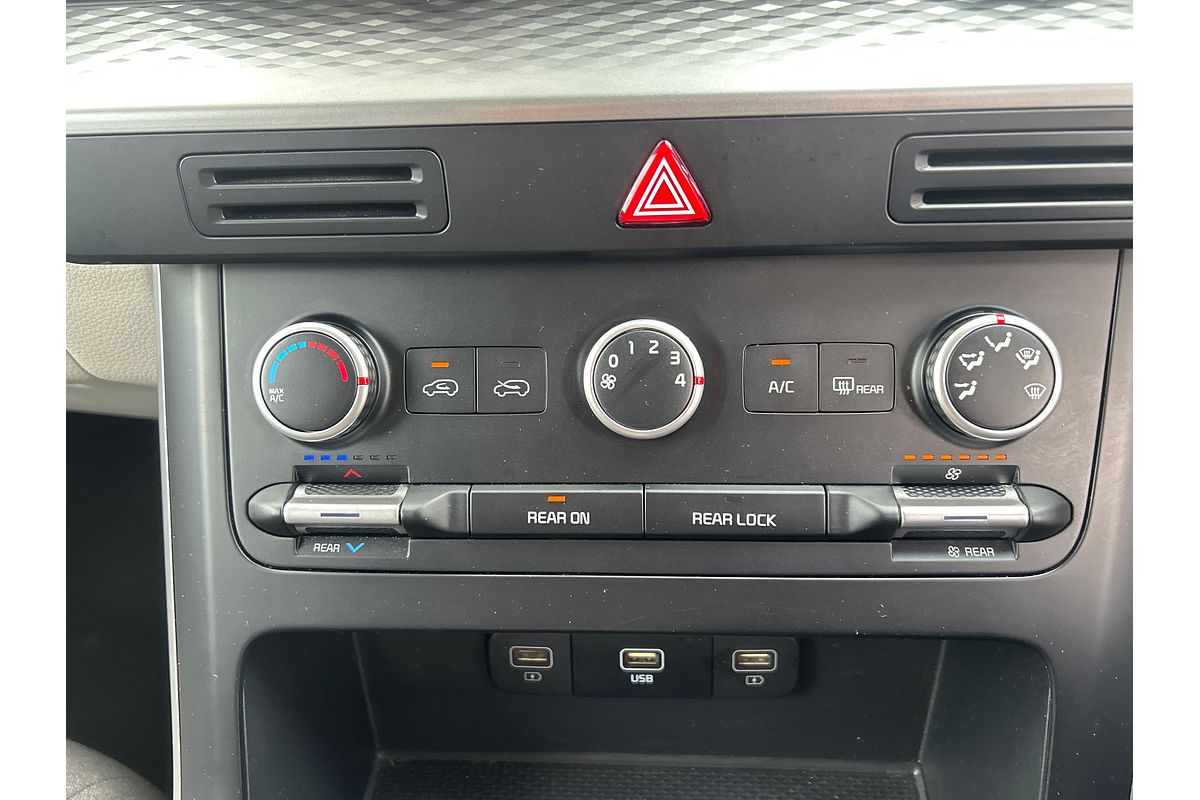 2022 Kia Carnival S KA4