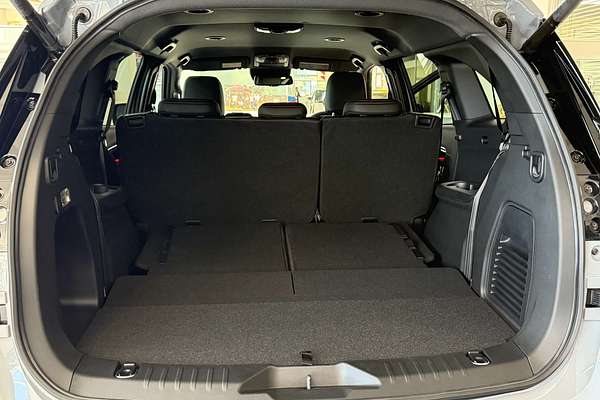 2025 Isuzu MU-X X-TERRAIN