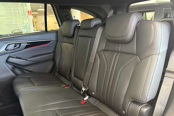 2025 Isuzu MU-X X-TERRAIN