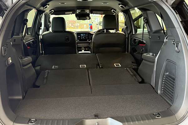 2025 Isuzu MU-X X-TERRAIN