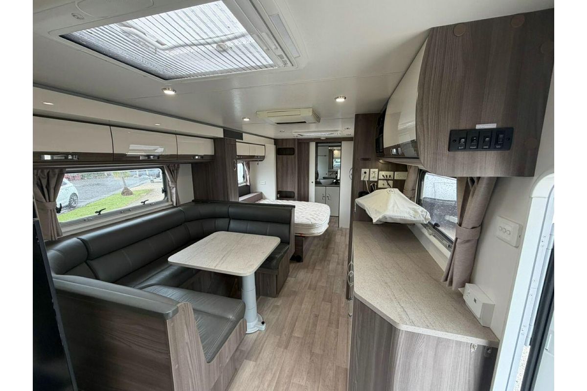 2018 Jayco Silverline 25.78-5.18Sl