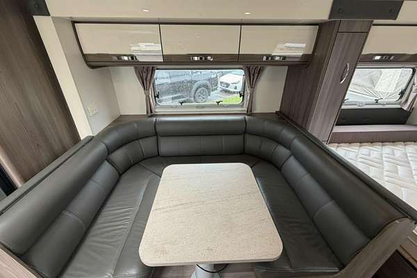 2018 Jayco Silverline 25.78-5.18Sl