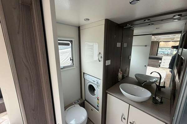 2018 Jayco Silverline 25.78-5.18Sl