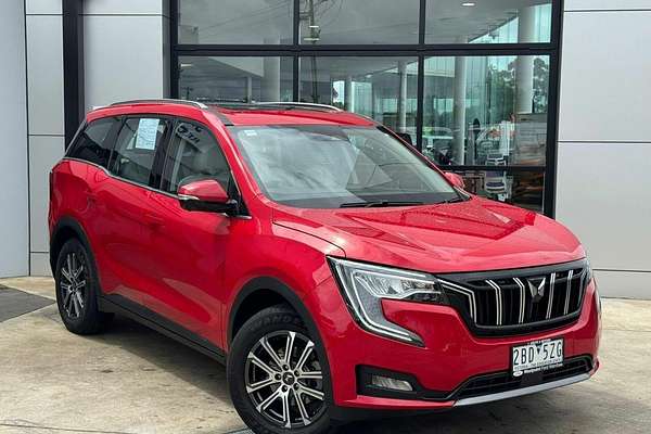 2024 Mahindra XUV700 AX7L