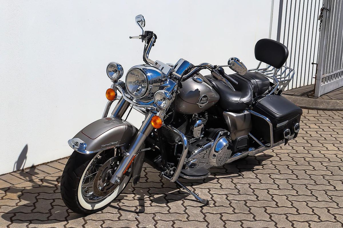 2009 Harley-Davidson Road King Classic 1584 (FLHRC) Touring