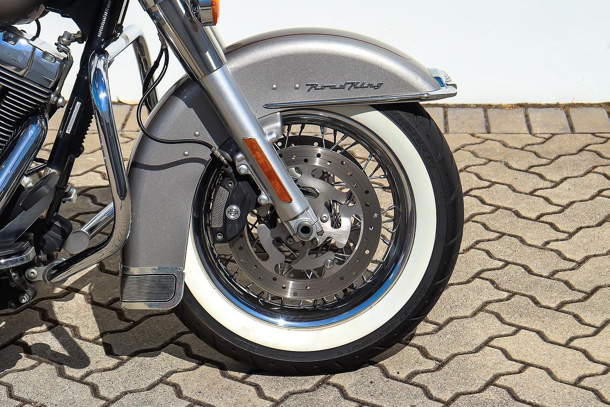 2009 Harley-Davidson Road King Classic 1584 (FLHRC) Touring