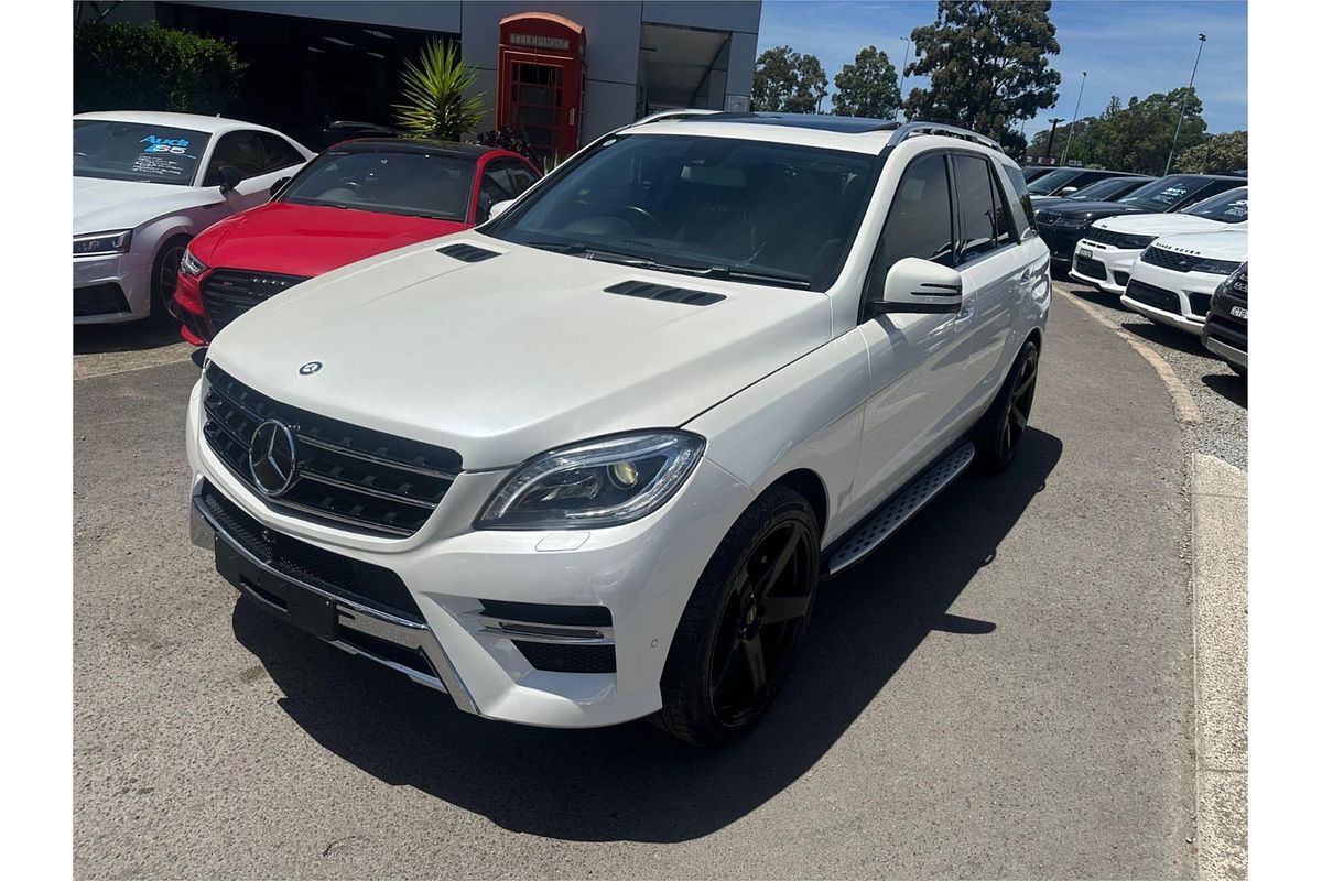2013 Mercedes-Benz M-Class ML350 BlueTEC W166