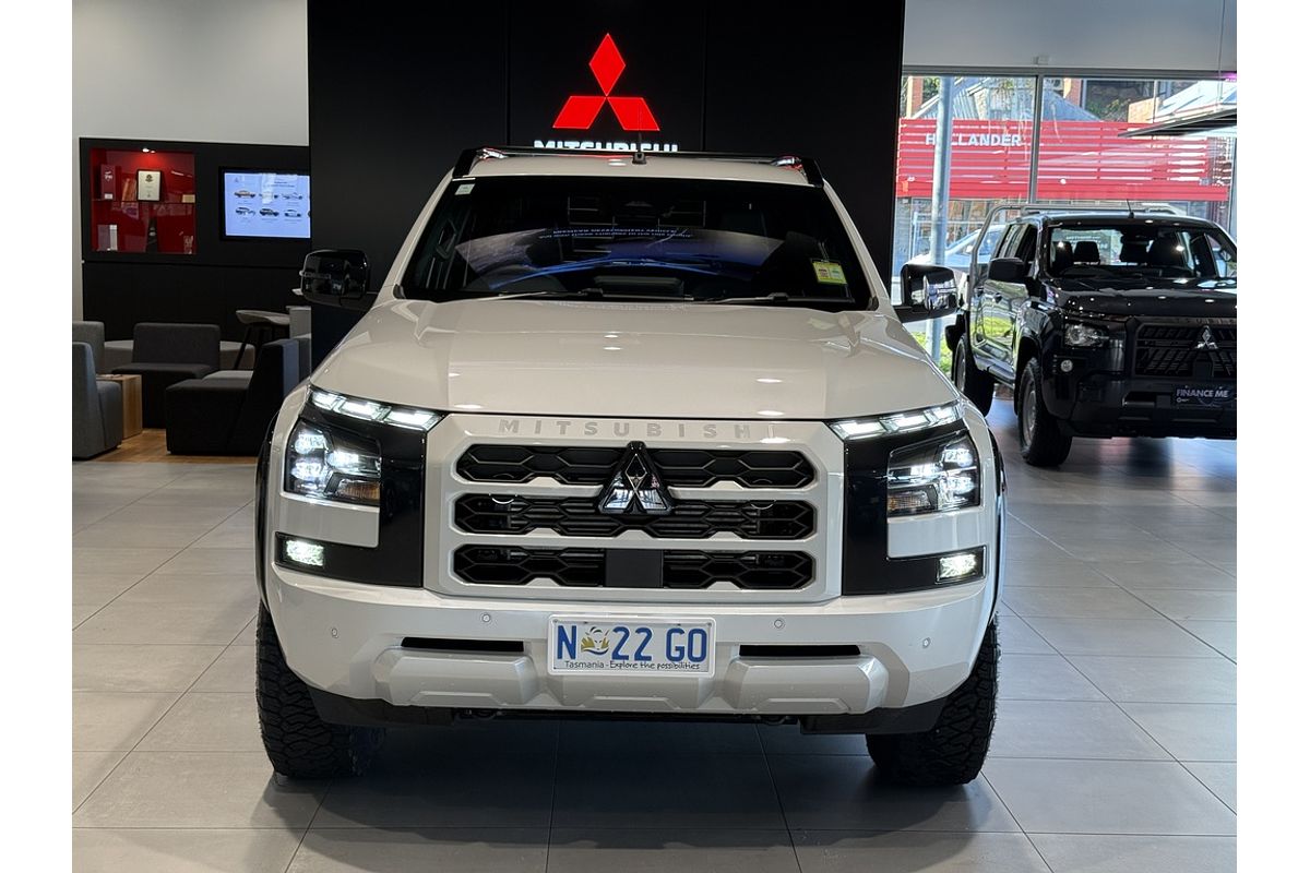 2025 Mitsubishi MV Triton GSR 2.4L D 6AT 4X4 DC CC with Steel Tray 2025 Mitsubishi MV Triton GSR 2.4L D 6AT 4X4 DC CC with Steel Tray