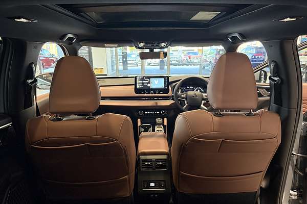 2025 Mitsubishi Outlander Exceed Tourer ZM