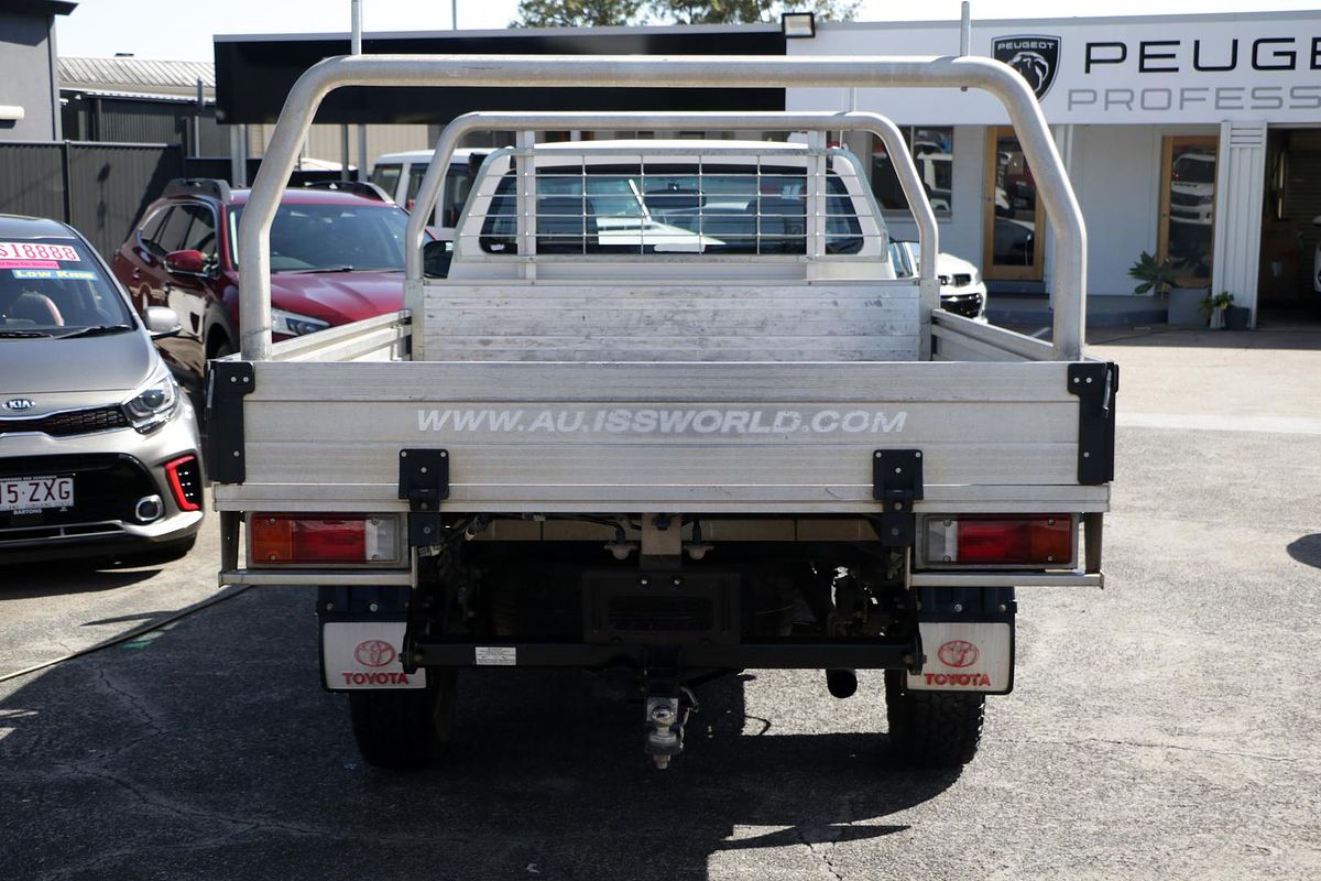 2015 Toyota Hilux SR GUN126R 4X4