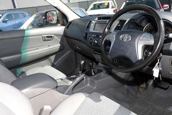 2015 Toyota Hilux SR GUN126R 4X4