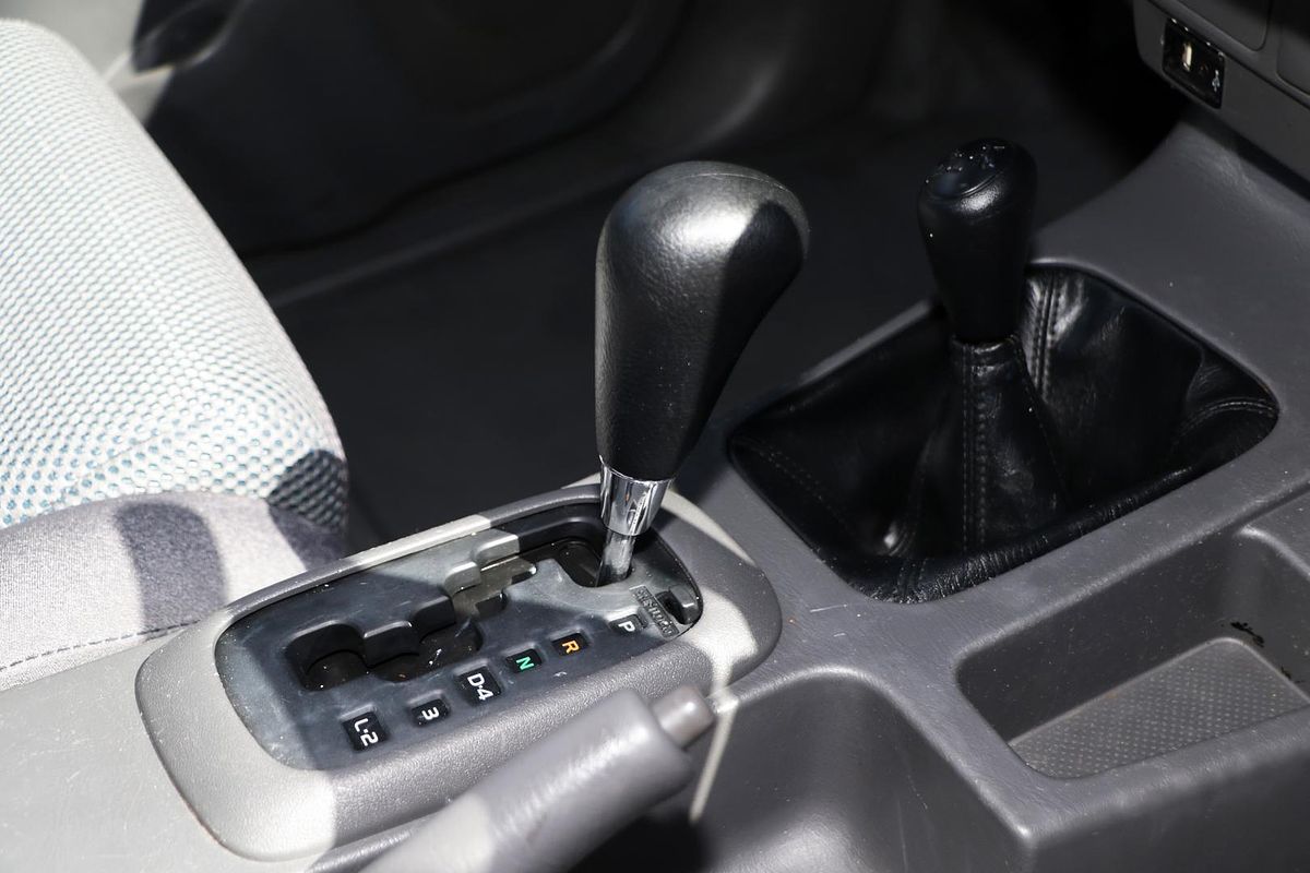 2015 Toyota Hilux SR GUN126R 4X4