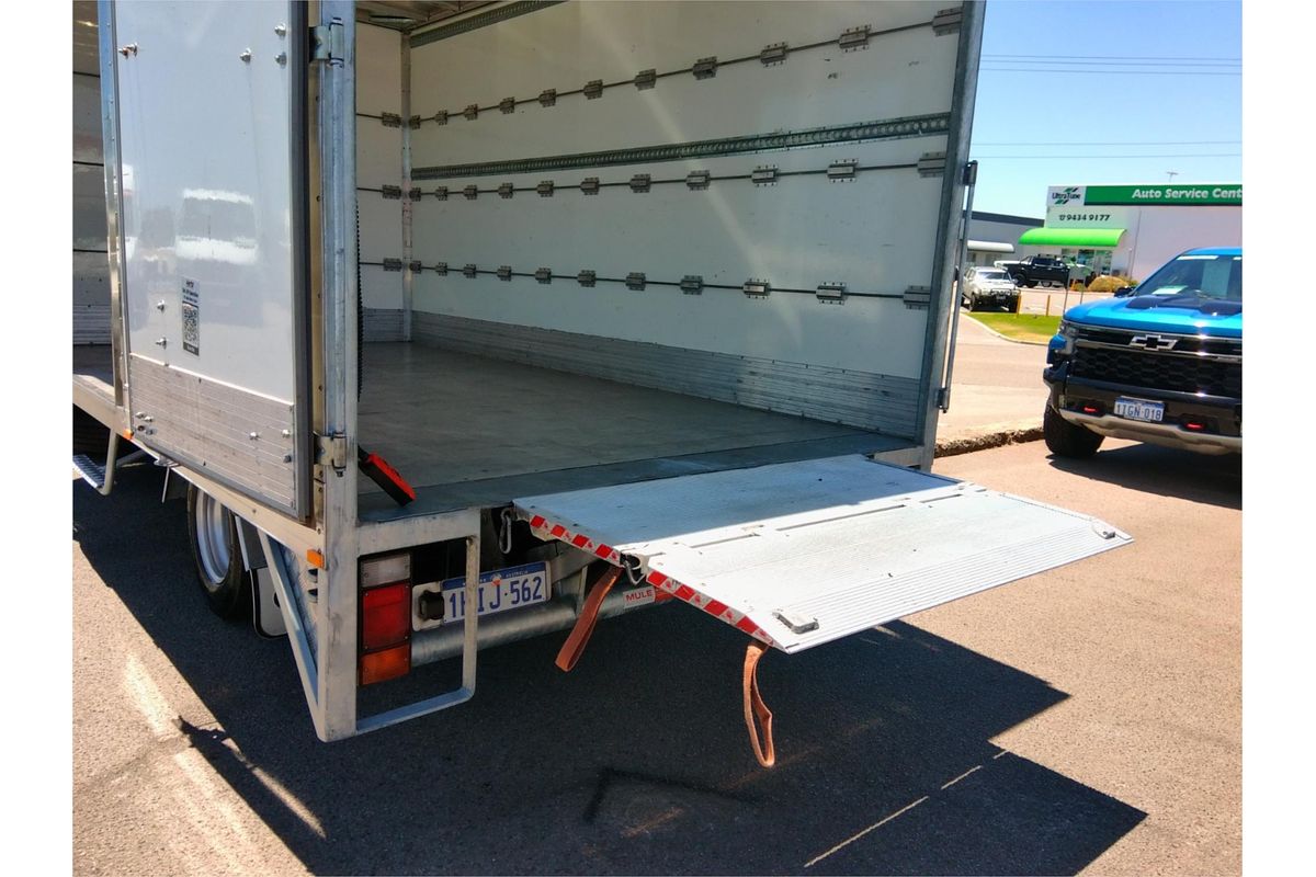 2021 Isuzu N Series NNR 45-150